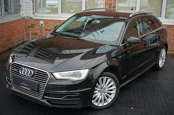 Audi A3 2016 photo 2