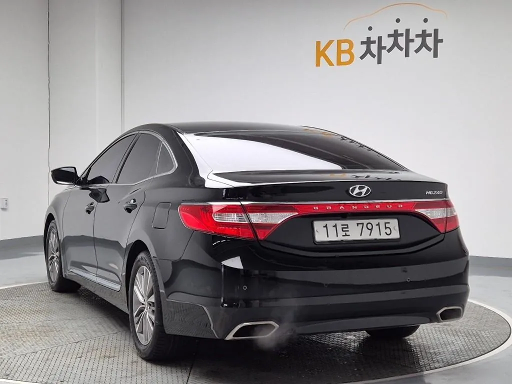 Hyundai Grandeur 2016 photo 2