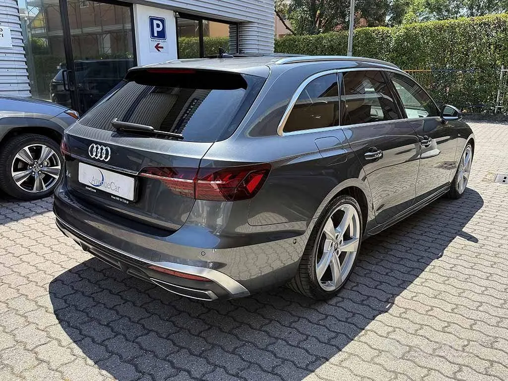 Audi A4 Avant 2023 photo 5