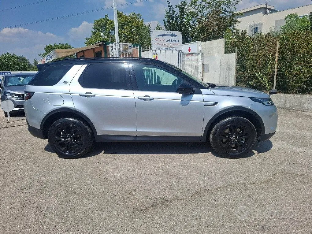 Land Rover Discovery Sport 2020 photo 4