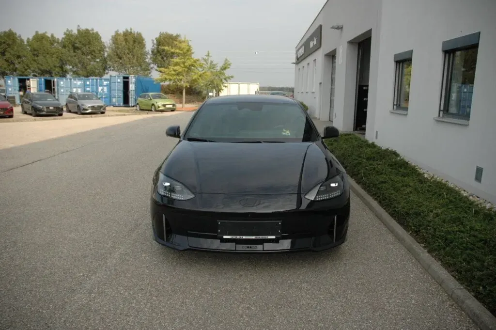 Hyundai Ioniq 6 2025 photo 2