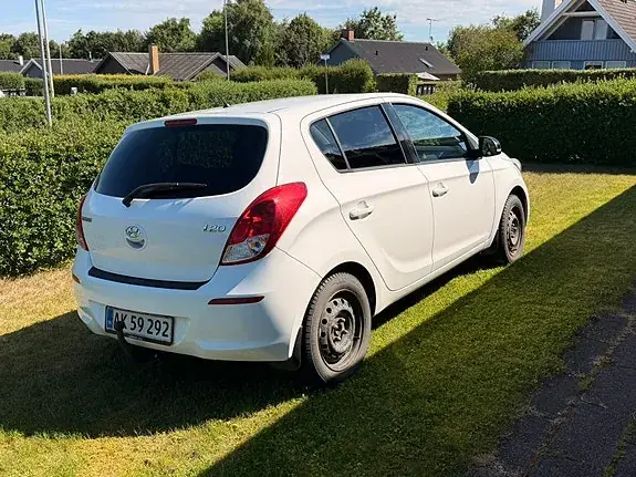 Hyundai I20 2014 photo 2