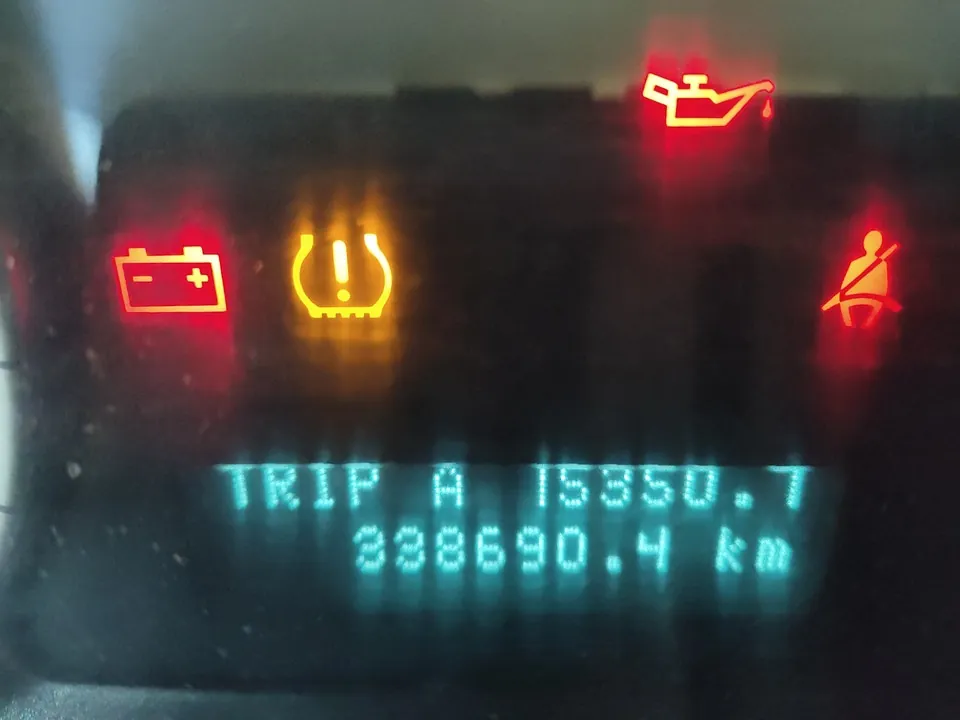Ford Escape 2012 photo 2