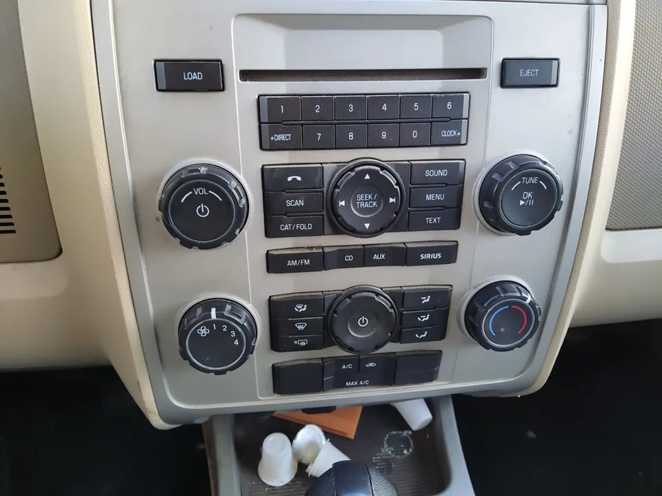 Ford Escape 2012 photo 4