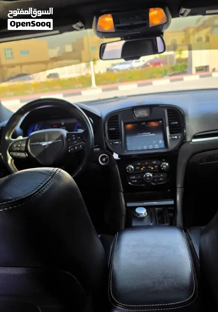 Chrysler 300 2018 photo 3