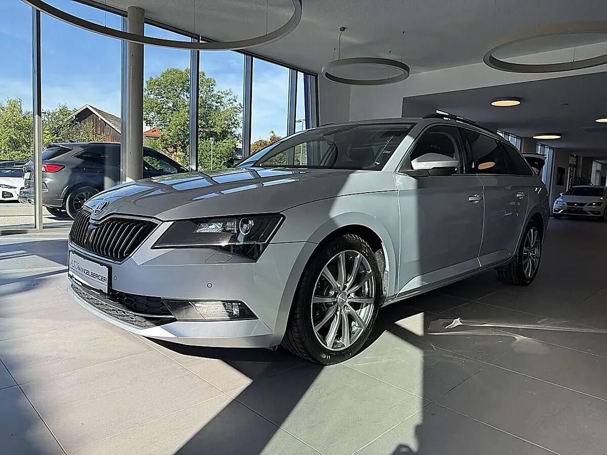 Skoda Superb 2018 photo 3