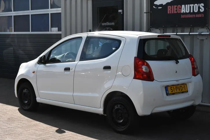Suzuki Alto 2011 photo 3