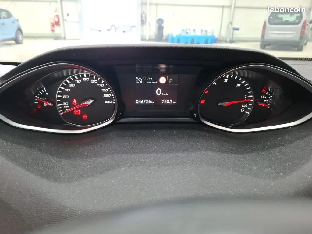Peugeot 308 2019 photo 5