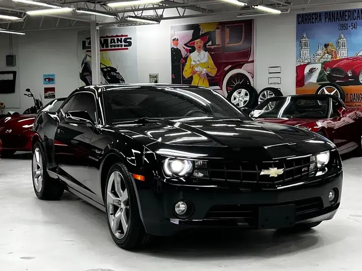 Chevrolet Camaro 2011 photo 2