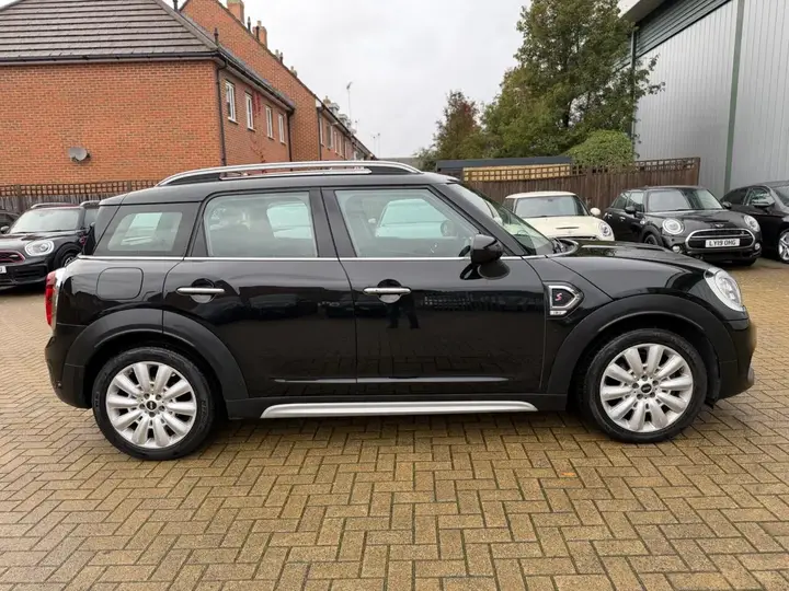 Mini Countryman 2018 photo 2