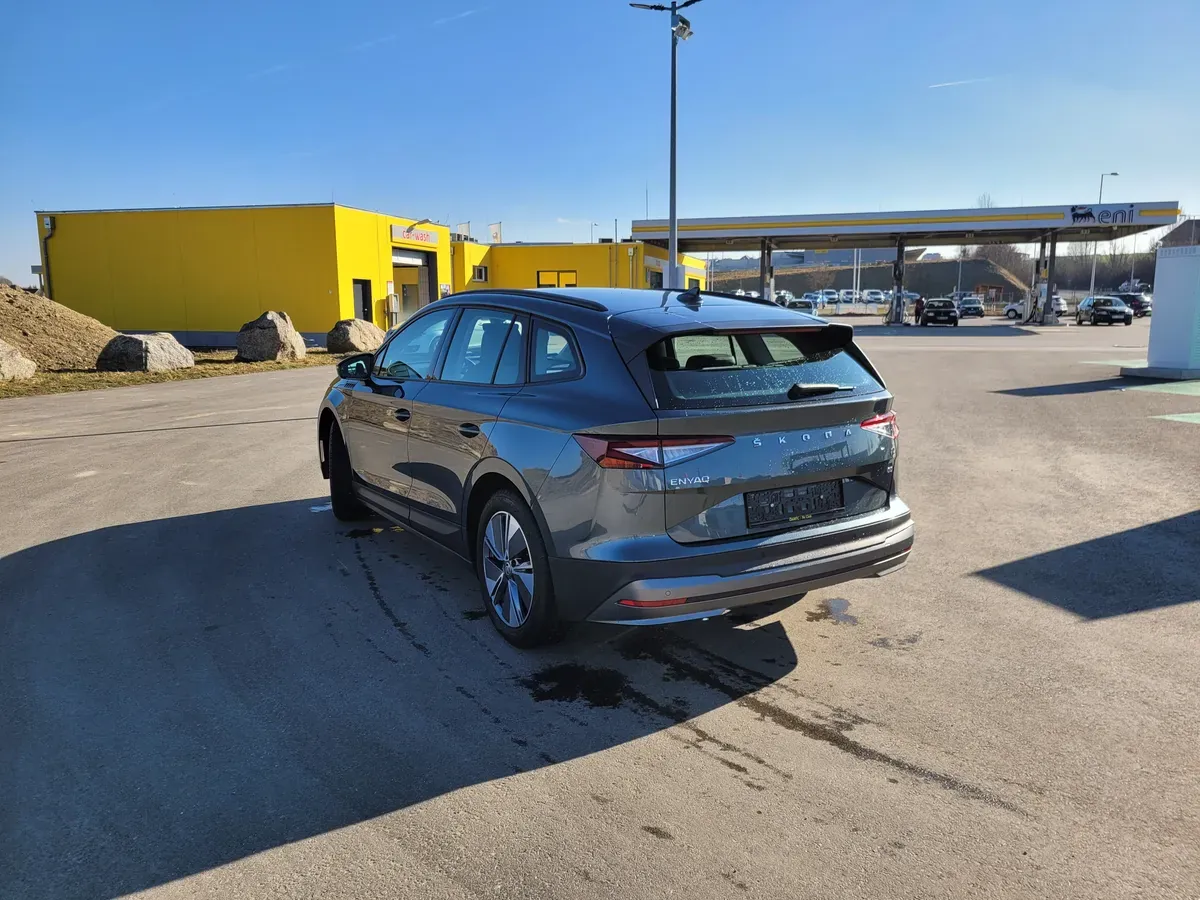 Skoda Enyaq 2021 photo 3