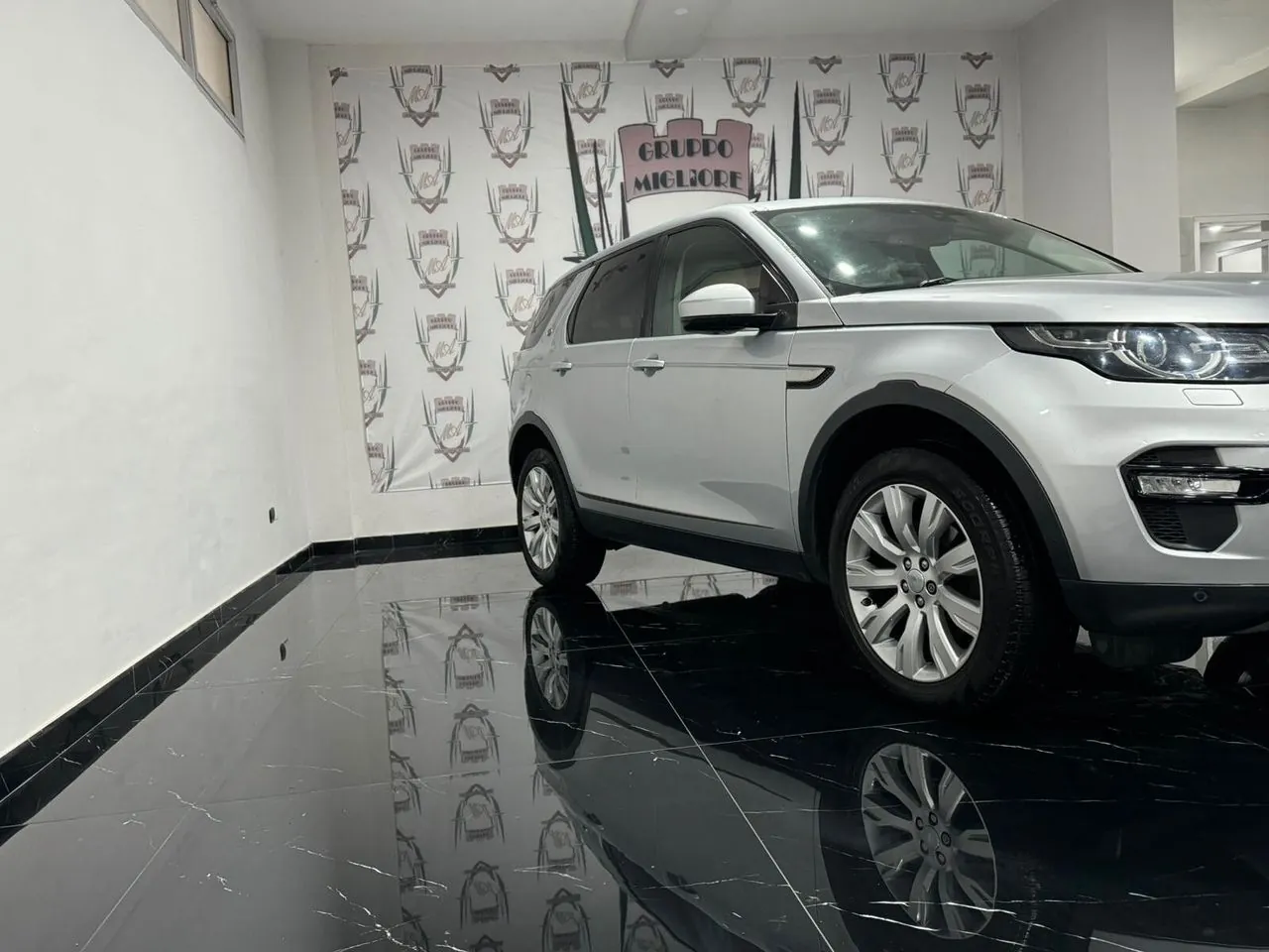 Land Rover Discovery Sport 2015 photo 4