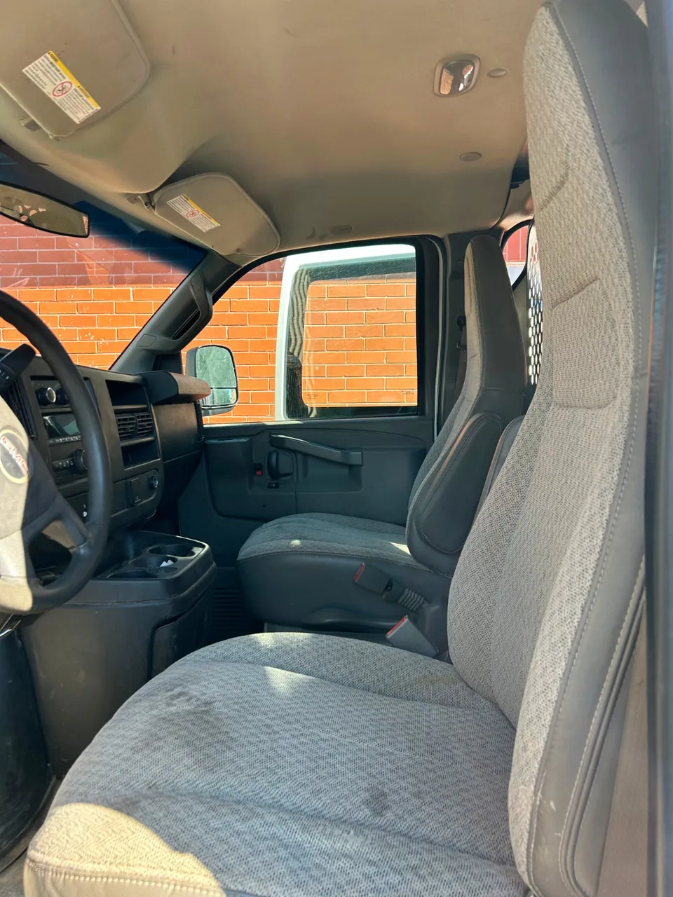 GMC Savana 2017 photo 4