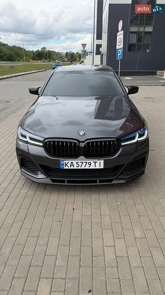 BMW 5 Series 2017 photo 4
