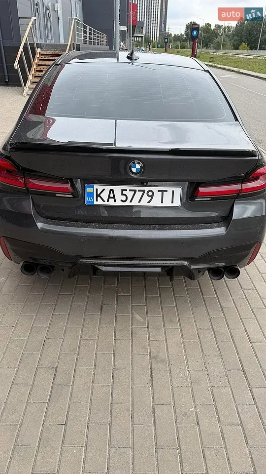 BMW 5 Series 2017 photo 3