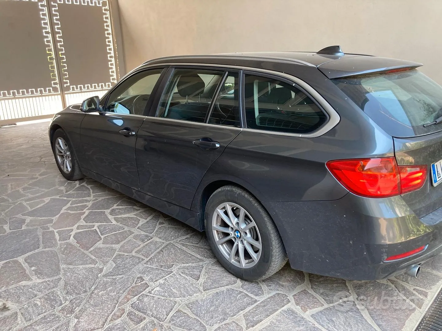 BMW 318 Touring 2015 photo 4