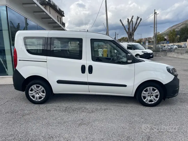 Fiat Doblò 2022 photo 2