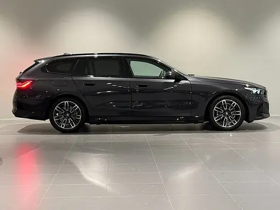 BMW 530E 2027 photo 3