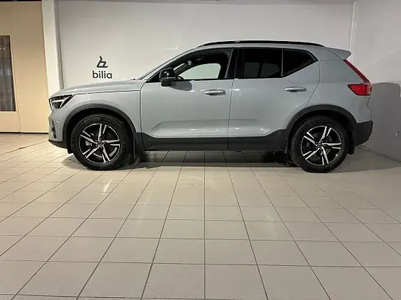 Volvo Xc40 2025 photo 2