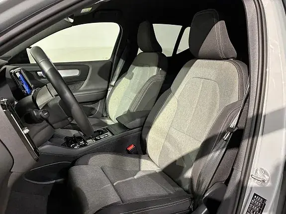 Volvo Xc40 2025 photo 4