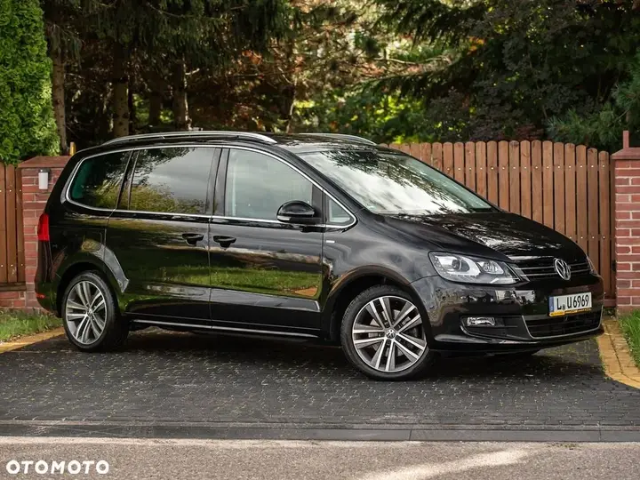 Volkswagen Sharan 2012 photo 2