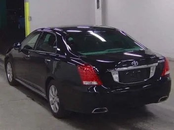Toyota Crown 2012 photo 3