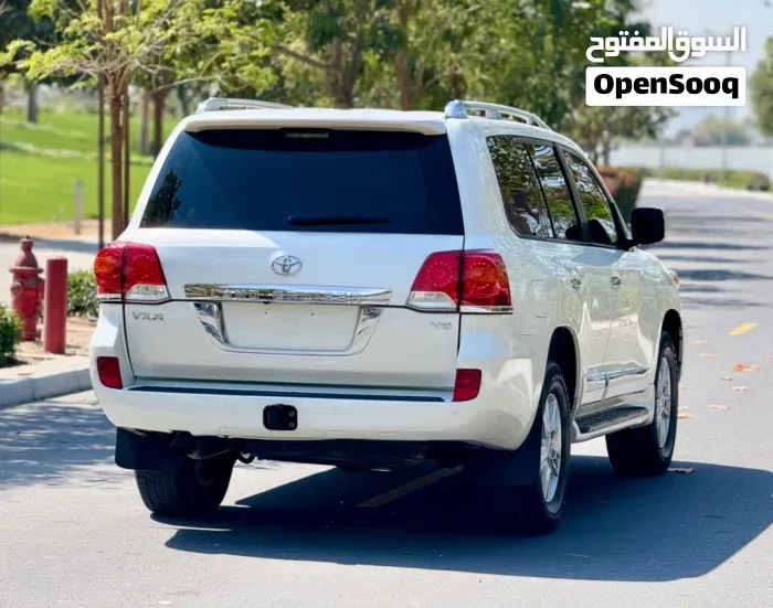 Toyota Land Cruiser 2014 photo 4