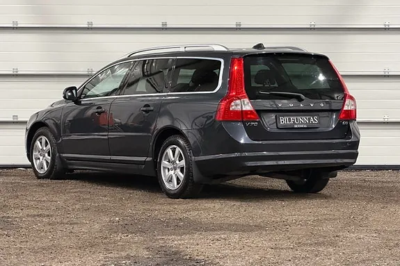 Volvo V70 2012 photo 4