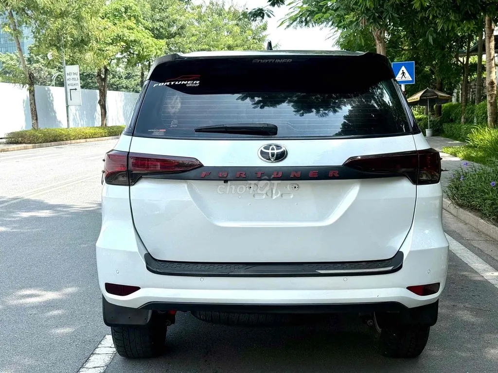 Toyota Fortuner 2022 photo 2
