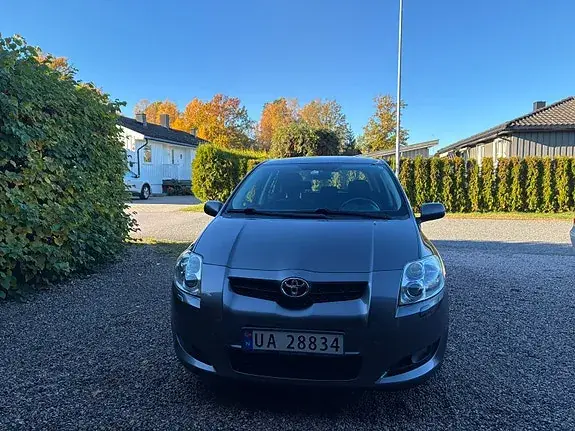 Toyota Auris 2009 photo 4
