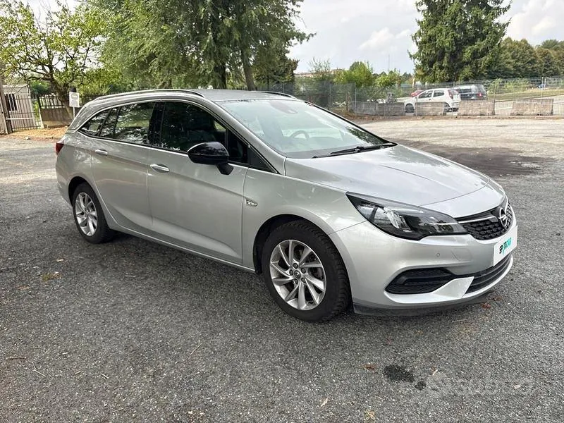 Opel Astra 2022 photo 5