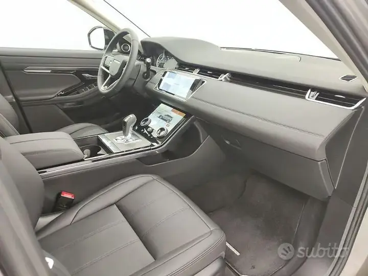 Land Rover Evoque 2023 photo 4