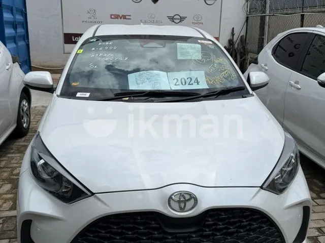 Toyota Yaris 2024 photo 2