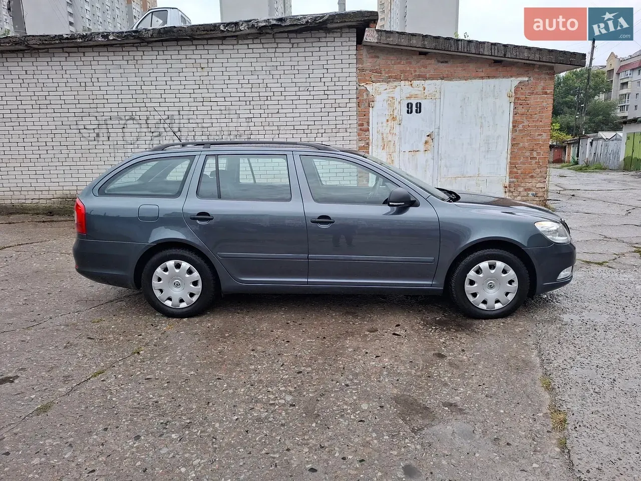 Skoda Octavia 2010 photo 5