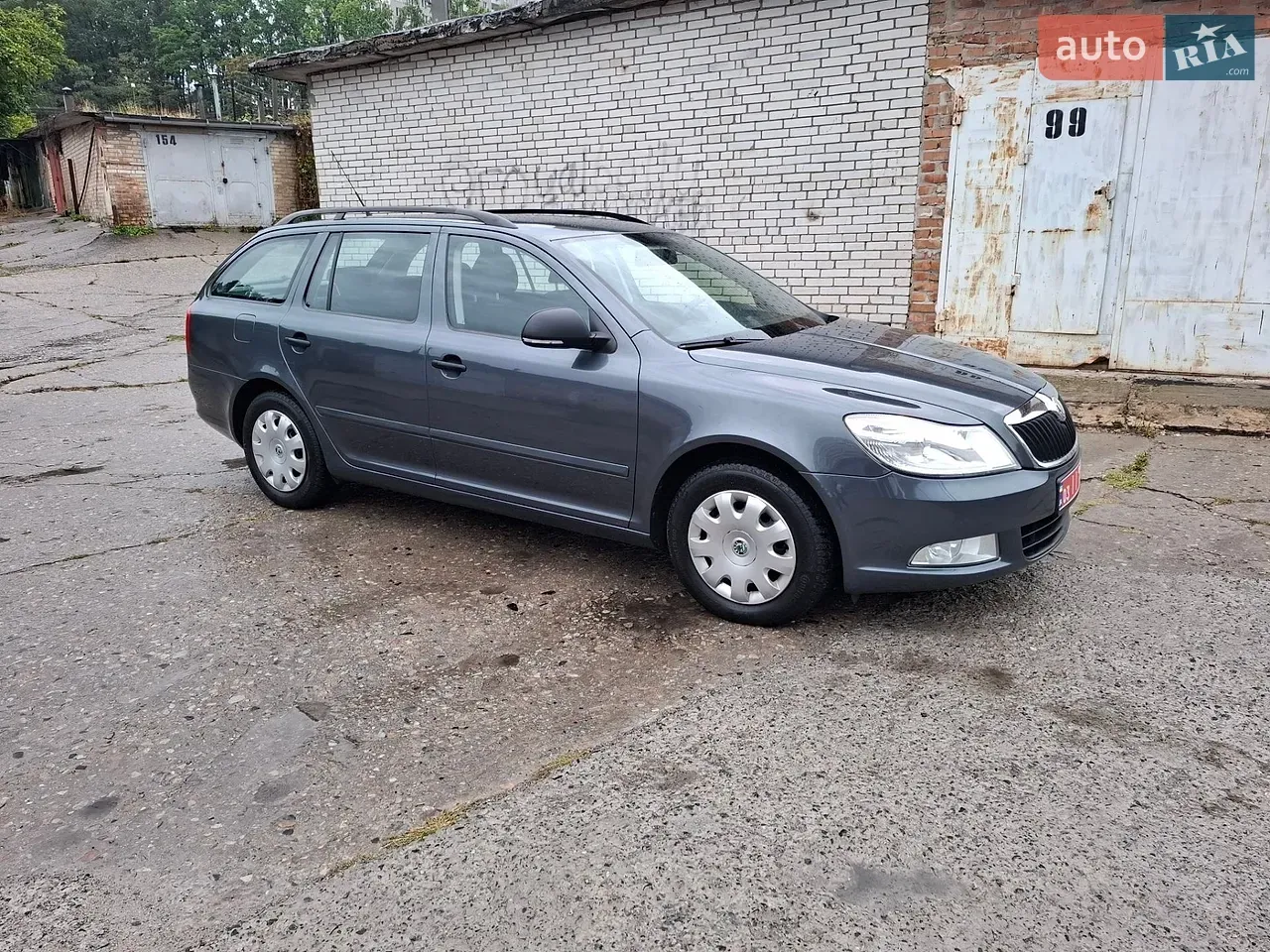 Skoda Octavia 2010 photo 4