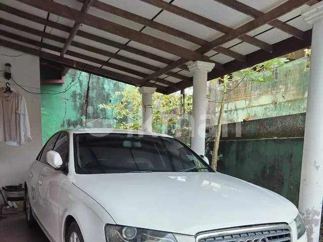 Audi A4 2011 photo 4