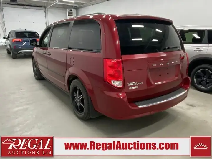 Dodge Grand Caravan 2015 photo 4