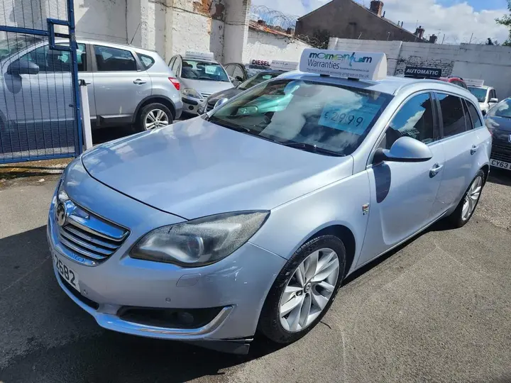 Vauxhall Insignia 2014 photo 4