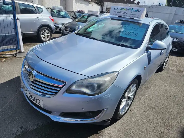 Vauxhall Insignia 2014 photo 3