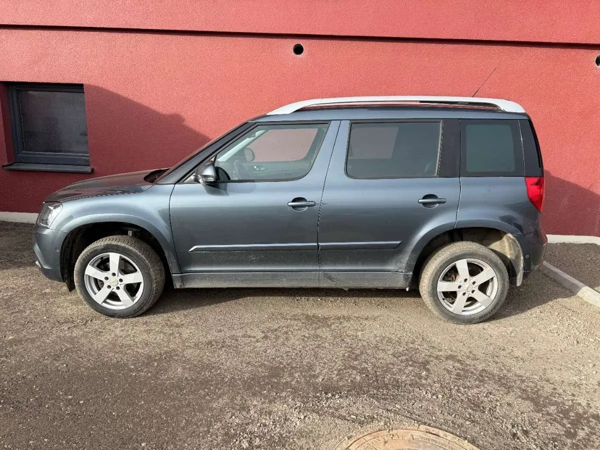 Skoda Yeti 2015 photo 3