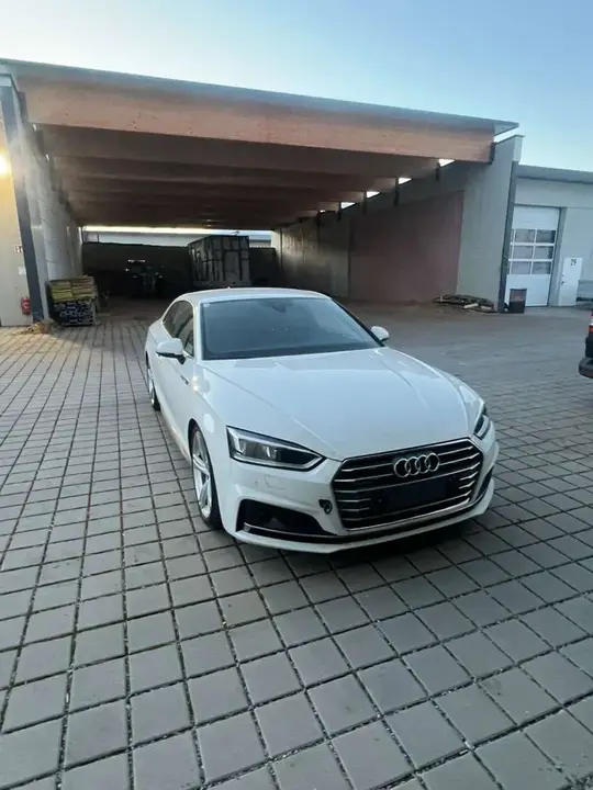 Audi A5 2017 photo 2