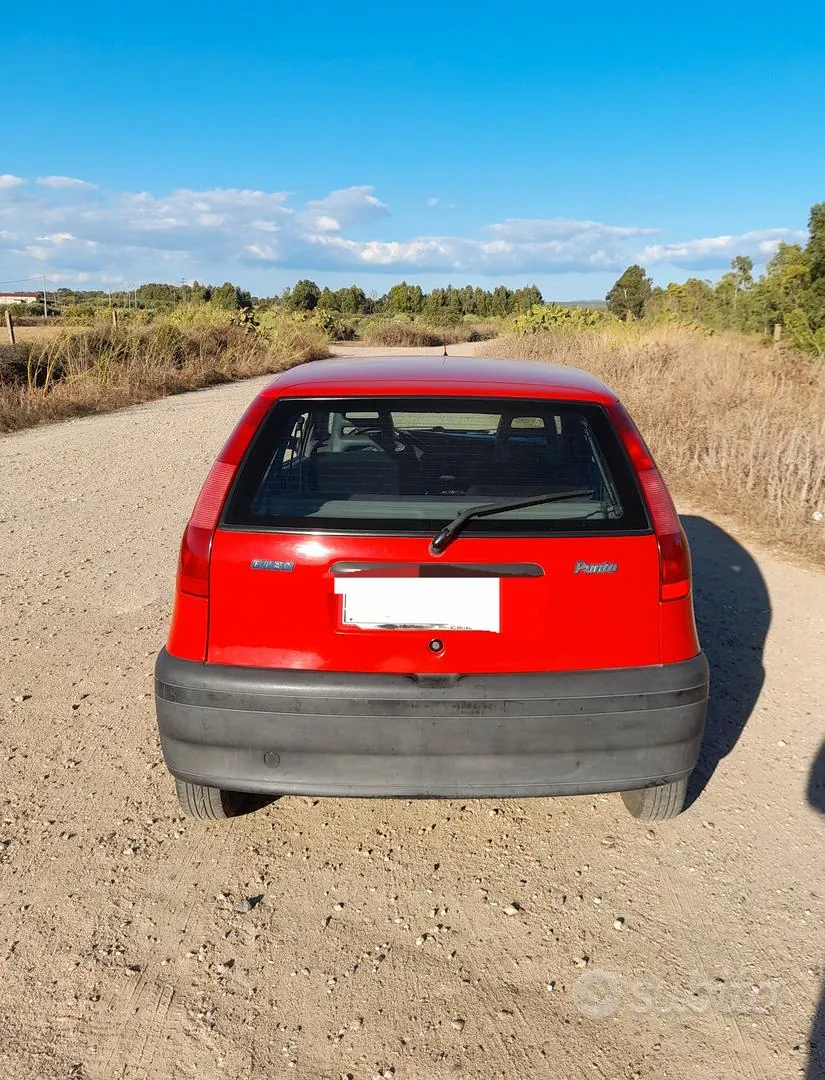 Fiat Punto 1998 photo 2