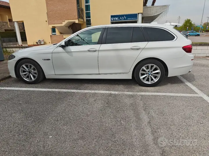 BMW 5 Series 2013 photo 2