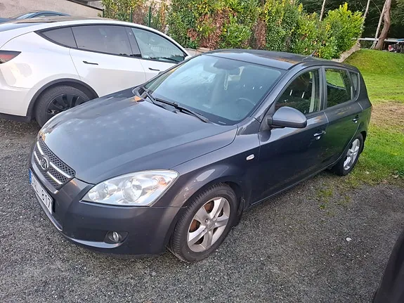 Kia Ceed 2008 photo 2