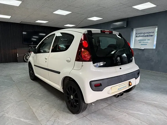 Peugeot 107 2014 photo 3