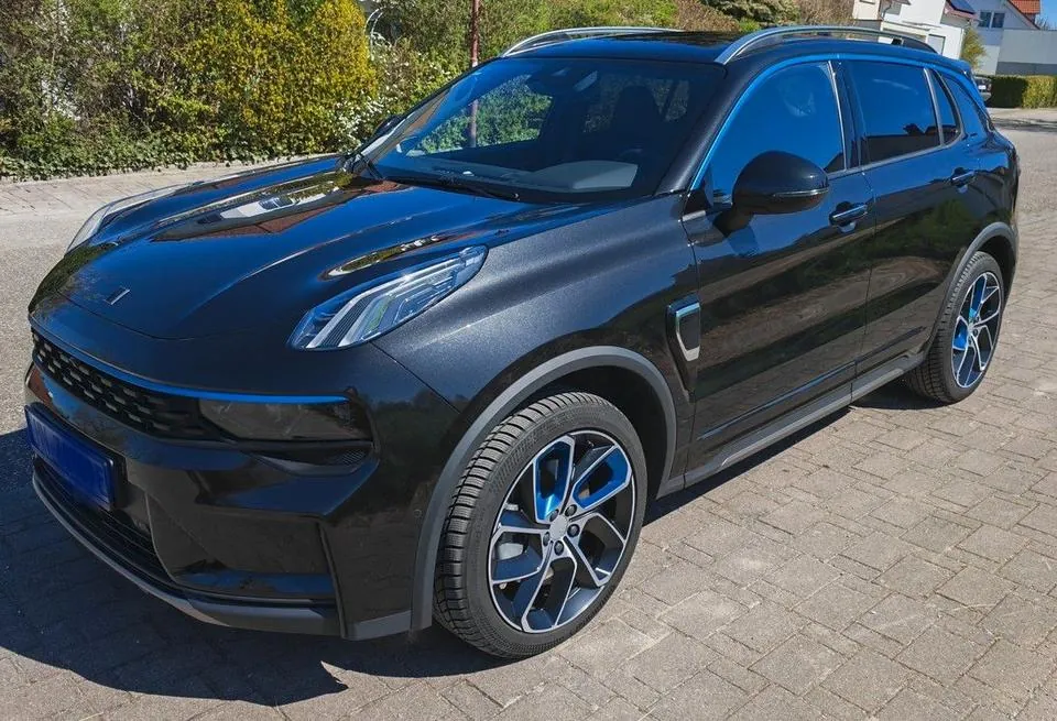 Lynk & Co 01