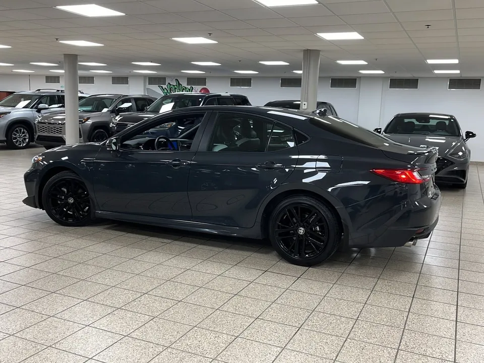 Toyota Camry 2026 photo 3