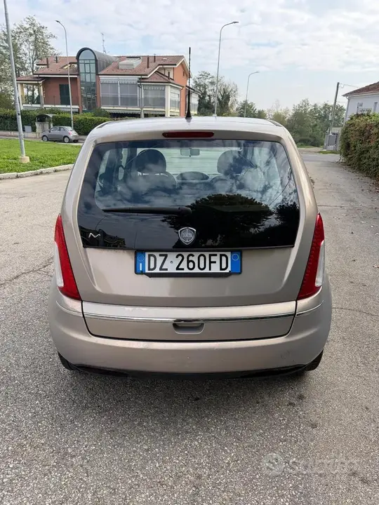 Lancia Musa 2009 photo 4