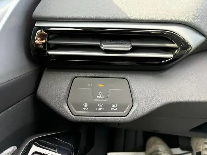 Volkswagen Id.4 2024 photo 5