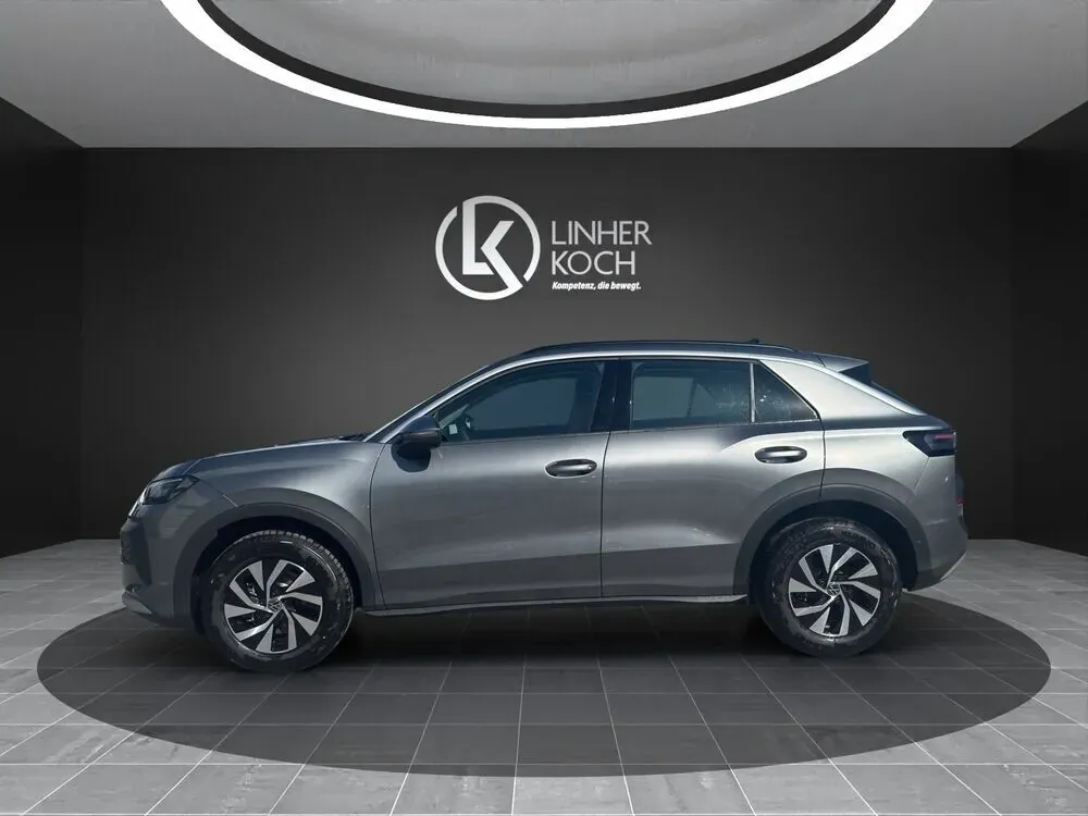 Volkswagen T-Roc 2026 photo 2
